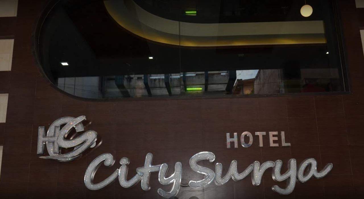 City Surya Hotel Gaya Luaran gambar