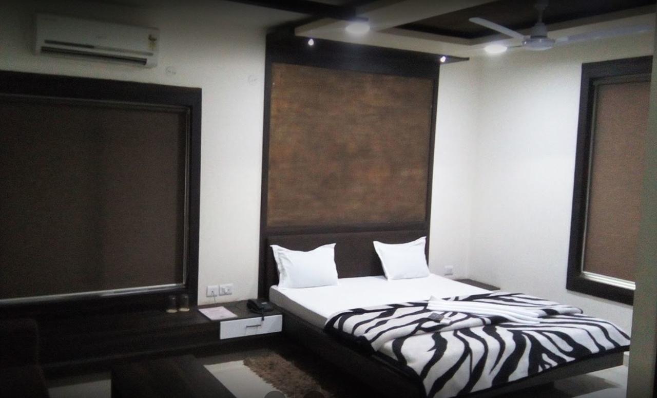 City Surya Hotel Gaya Luaran gambar